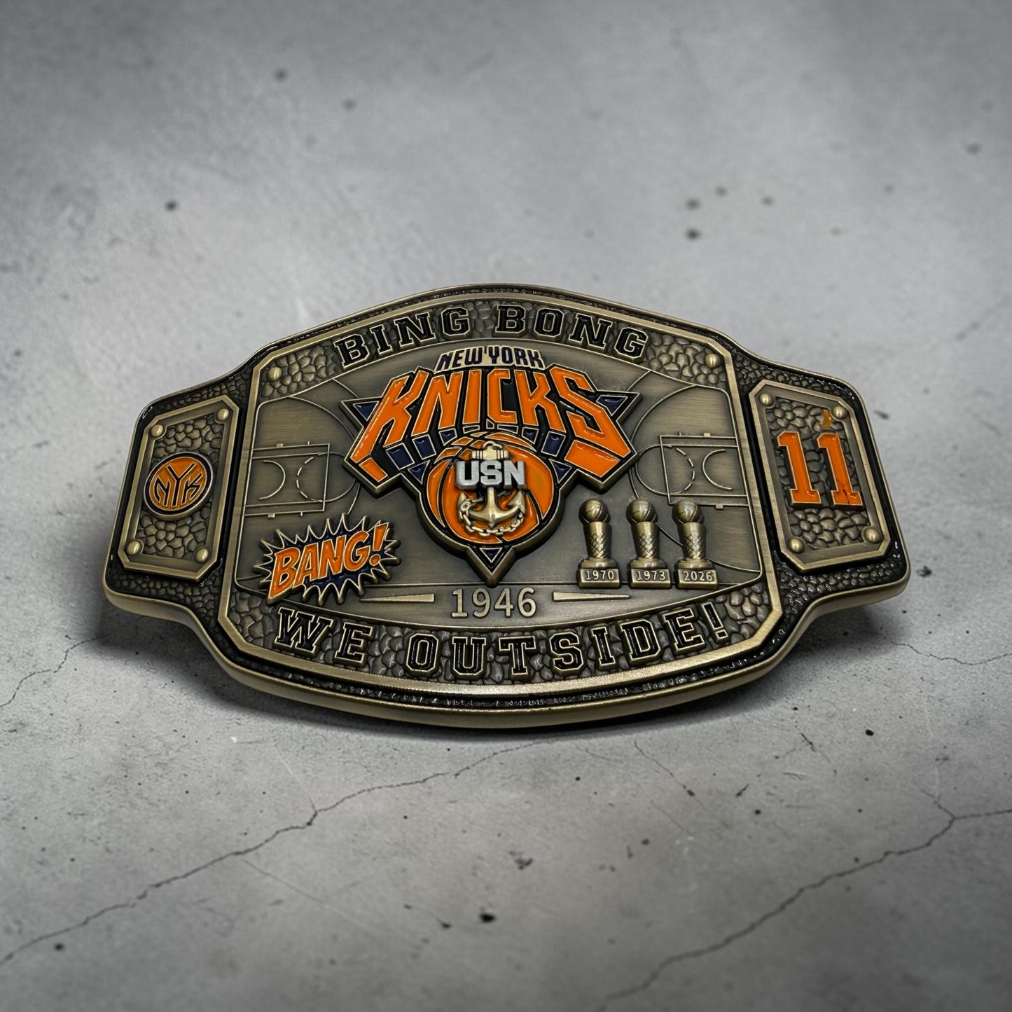 KNICKS CHAMPIONSHIP BUCKLE AND COIN