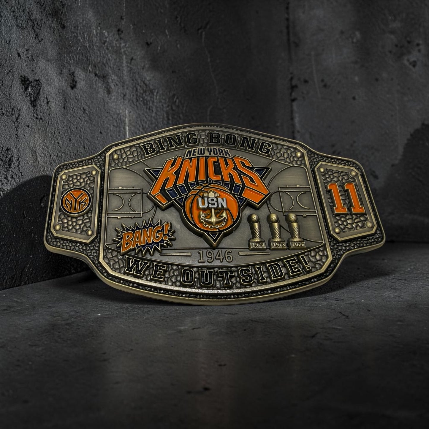 KNICKS CHAMPIONSHIP BUCKLE AND COIN