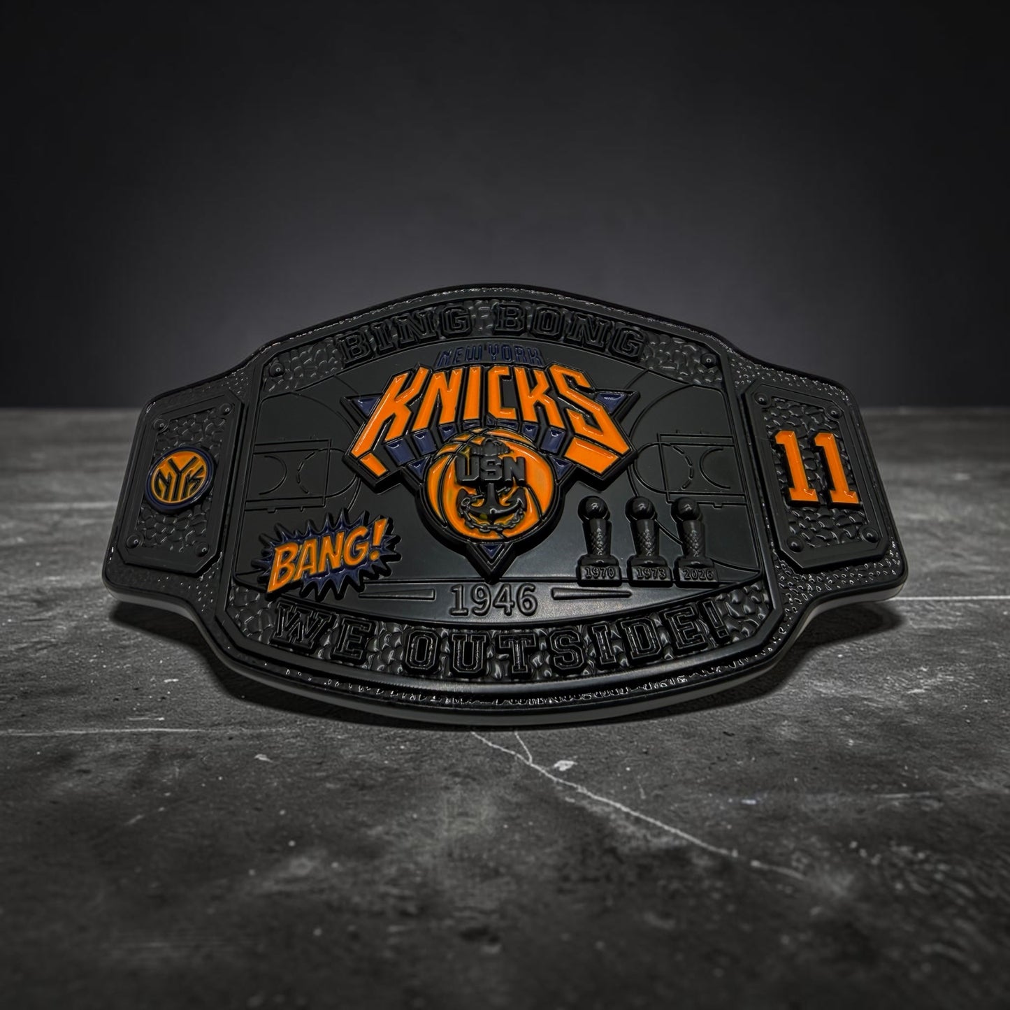 KNICKS CHAMPIONSHIP BUCKLE AND COIN