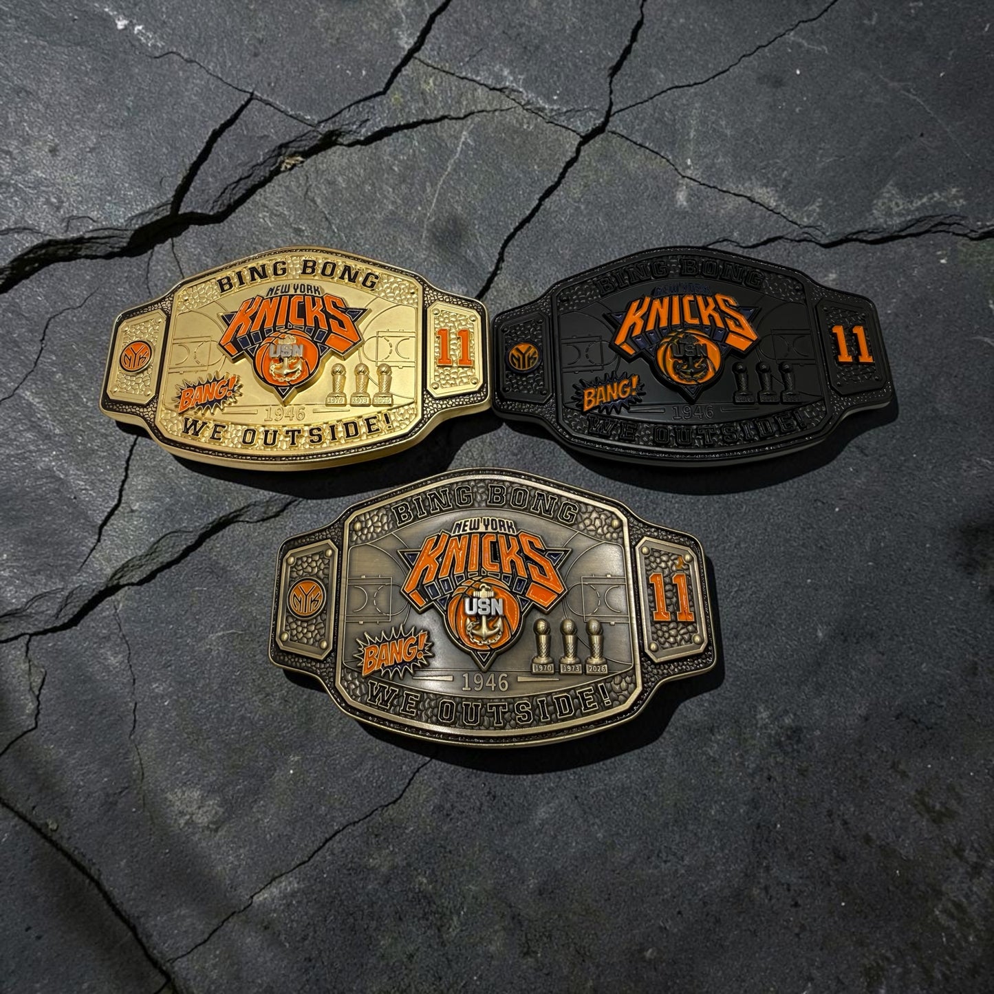 KNICKS CHAMPIONSHIP BUCKLE AND COIN