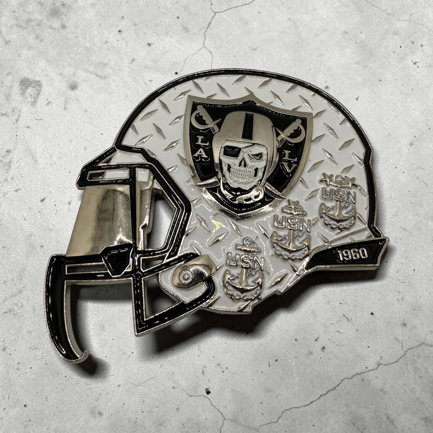 RAIDERS facemask opener
