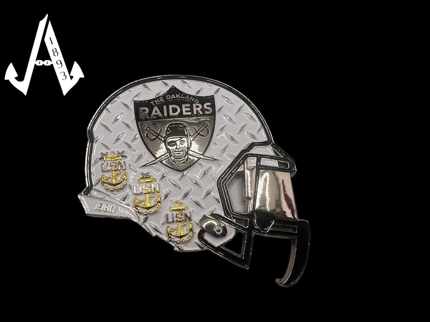 RAIDERS facemask opener